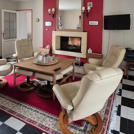 Les Carreaux Family House For 8 To 12 * Bretenoux