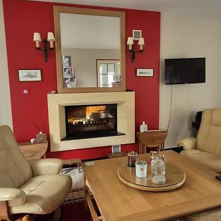 Les Carreaux Family House For 8 To 12 *