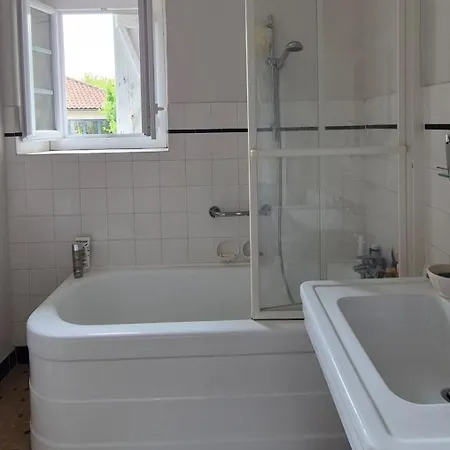Les Carreaux Family House For 8 To 12 Bretenoux